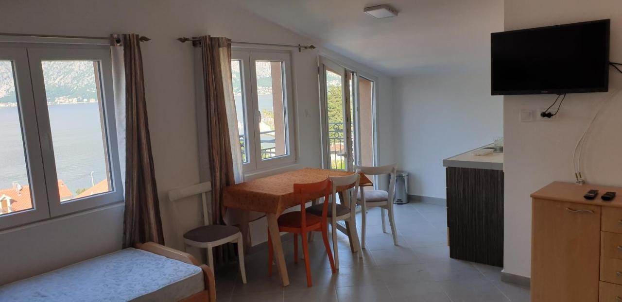 Apartments Scorpio Kotor Exteriör bild