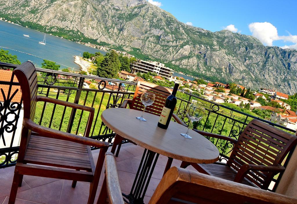 Apartments Scorpio Kotor Exteriör bild