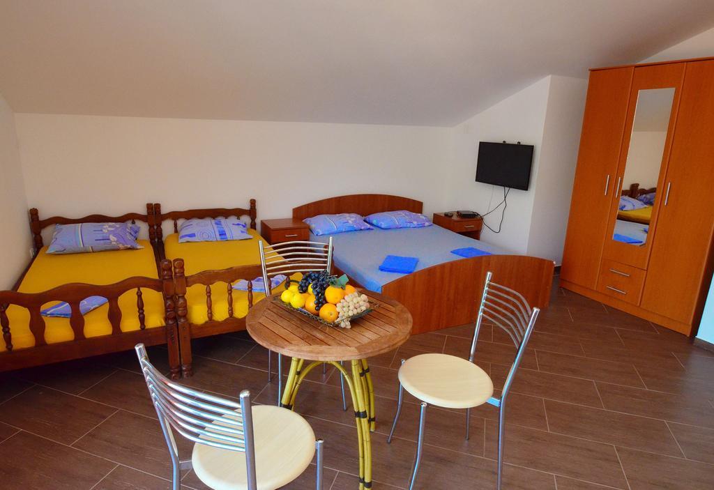 Apartments Scorpio Kotor Rum bild