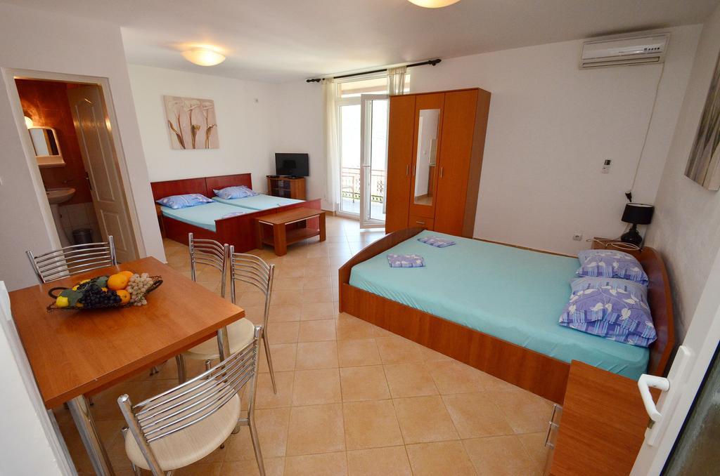 Apartments Scorpio Kotor Rum bild