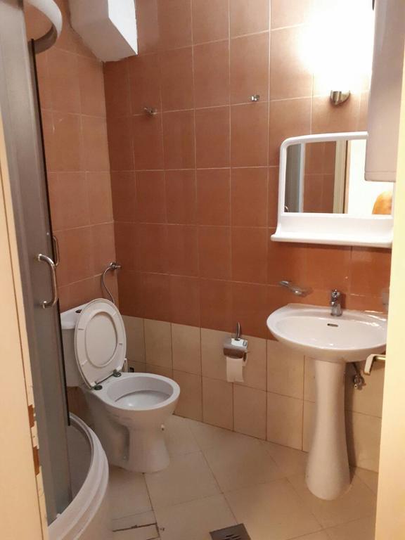 Apartments Scorpio Kotor Exteriör bild